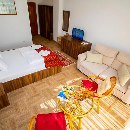 Mai Danube 3*