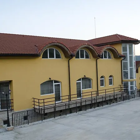 Gasthuis Mai Danube Ieşelniţa