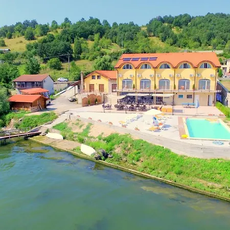 Gasthuis Mai Danube Ieşelniţa